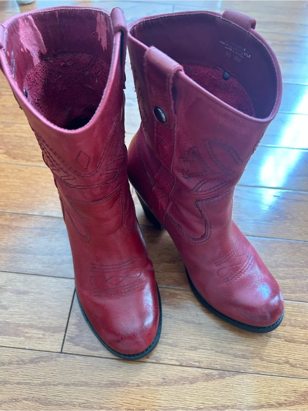 Red Women's Leather Cowboy Boots ankle boots. Leather uppers, man made lining.